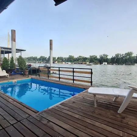 Villa Splav Kalivarija *