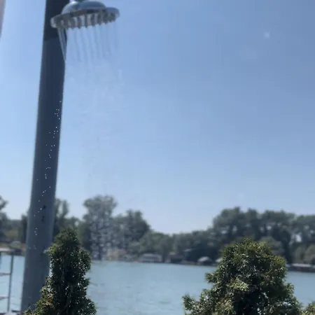 Splav Na Savi Kalivarija * Belgrad