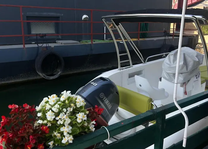 Splav Na Savi Kalivarija Willa Belgrad