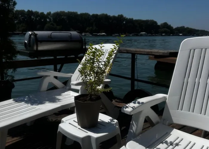 Splav Na Savi Kalivarija 빌라