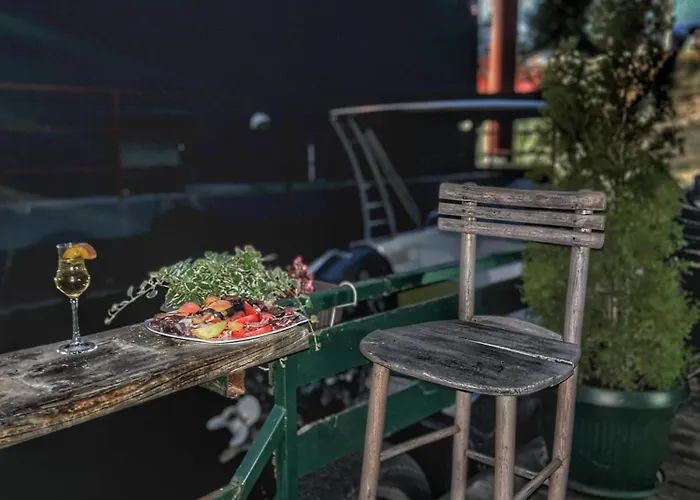 Splav Na Savi Kalivarija Willa Belgrad