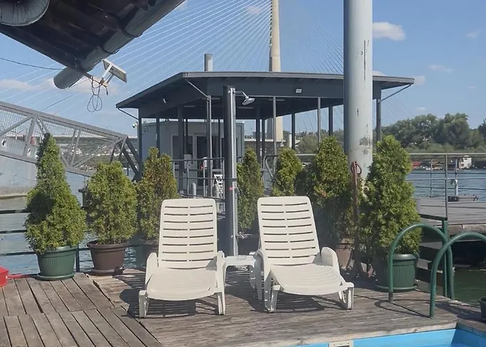 Splav Na Savi Kalivarija * Belgrad